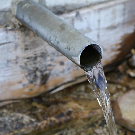 calidad del agua contaminada